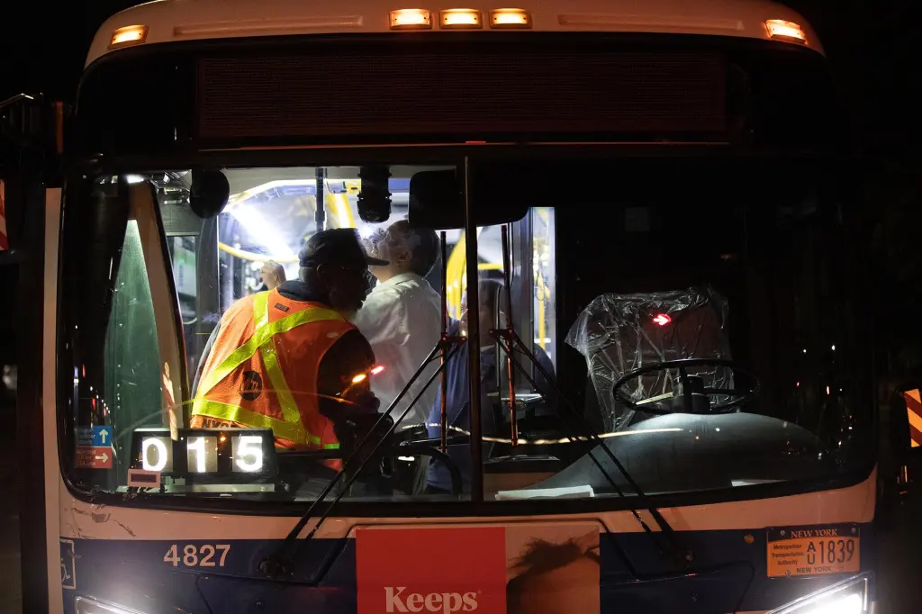 mta bus driver stabbed eye 01