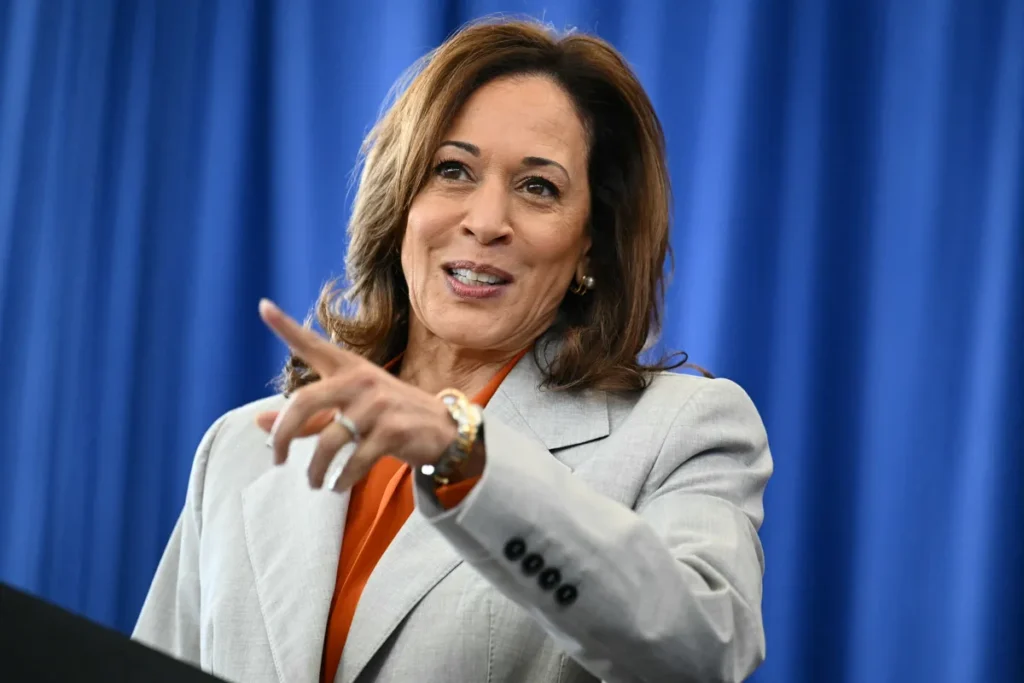 Kamala Harris Holds Fundraiser: A Record-Breaking Event