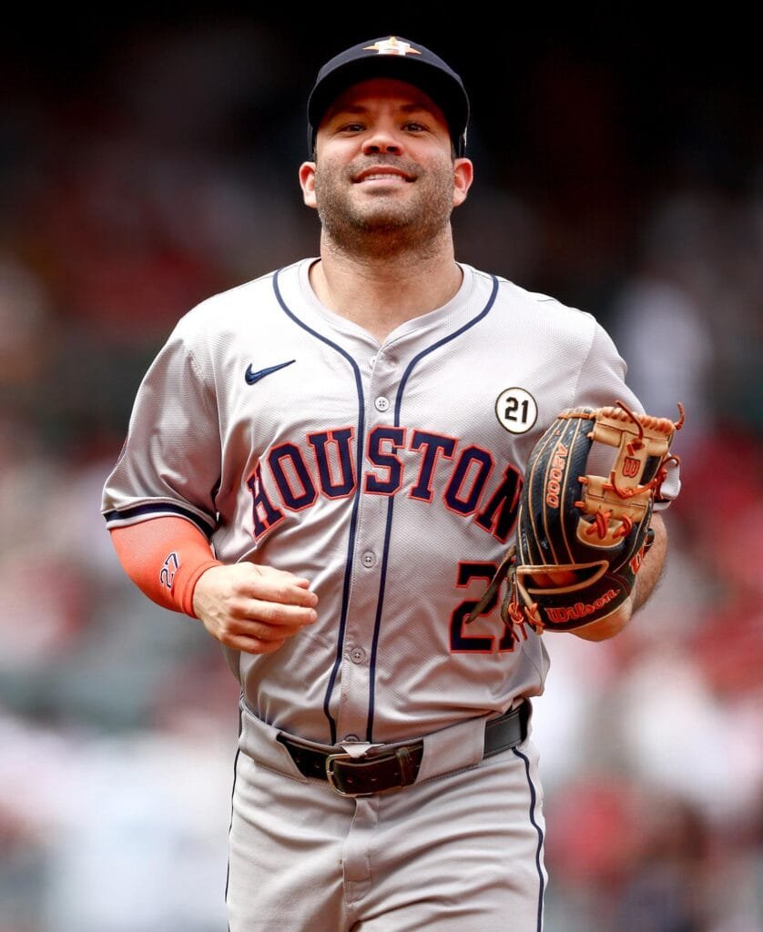 MLB Star Jose Altuve Receives 10k Offer to Show Feet Via Webcam After Taking Off Cleat in Game 0 bJQibs