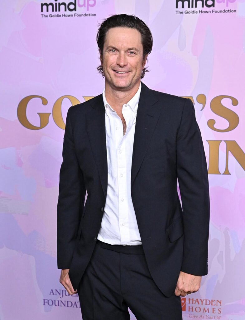 Oliver Hudson Opens Up About His Mental Health Journey and How Mom Goldie Hawn Helped Him 584ce9 VhlPd8